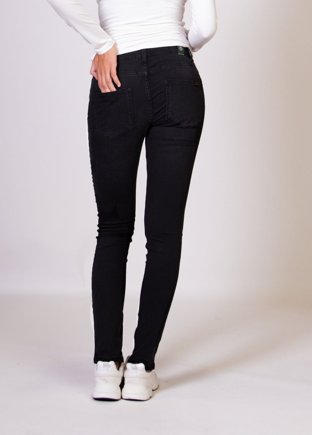 Emerald Skinny | Charcoal
